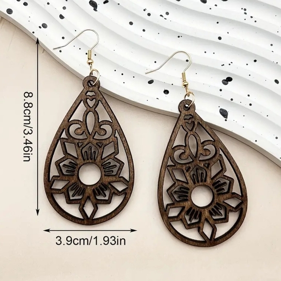 🌷5 For $15🌷 Wooden Vintage Inspired Boho Hook & Dangle Earrings - Picture 2 of 2